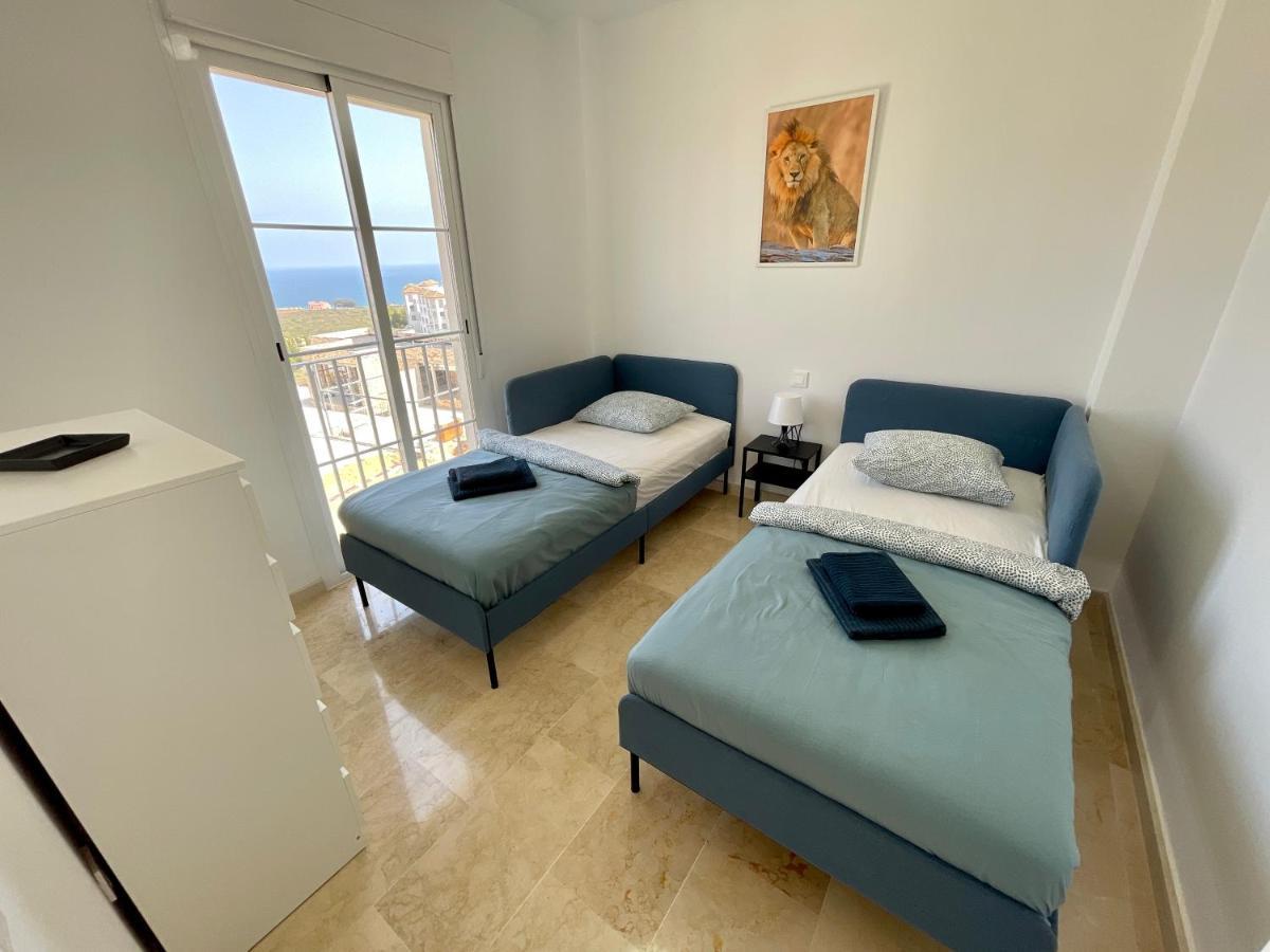 Top Sea View Apartment - 7 Minutes To Sotogrande Castillo de Sabinillas Exterior photo